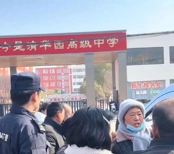 河南新蔡一高中生校内身亡